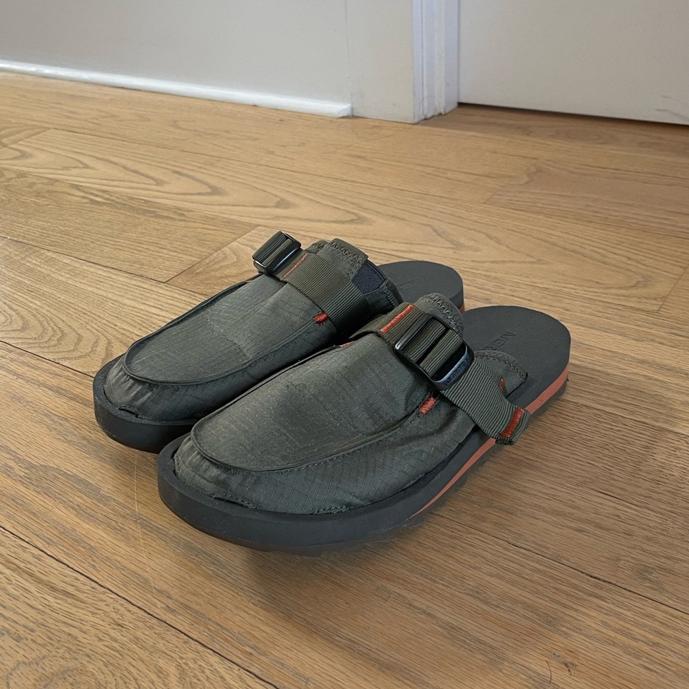 Merrell Buckle Sandals - Picture 4 of 4